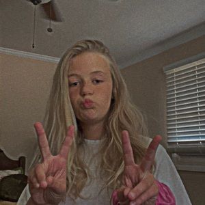 Meet your Posher, Ilaria